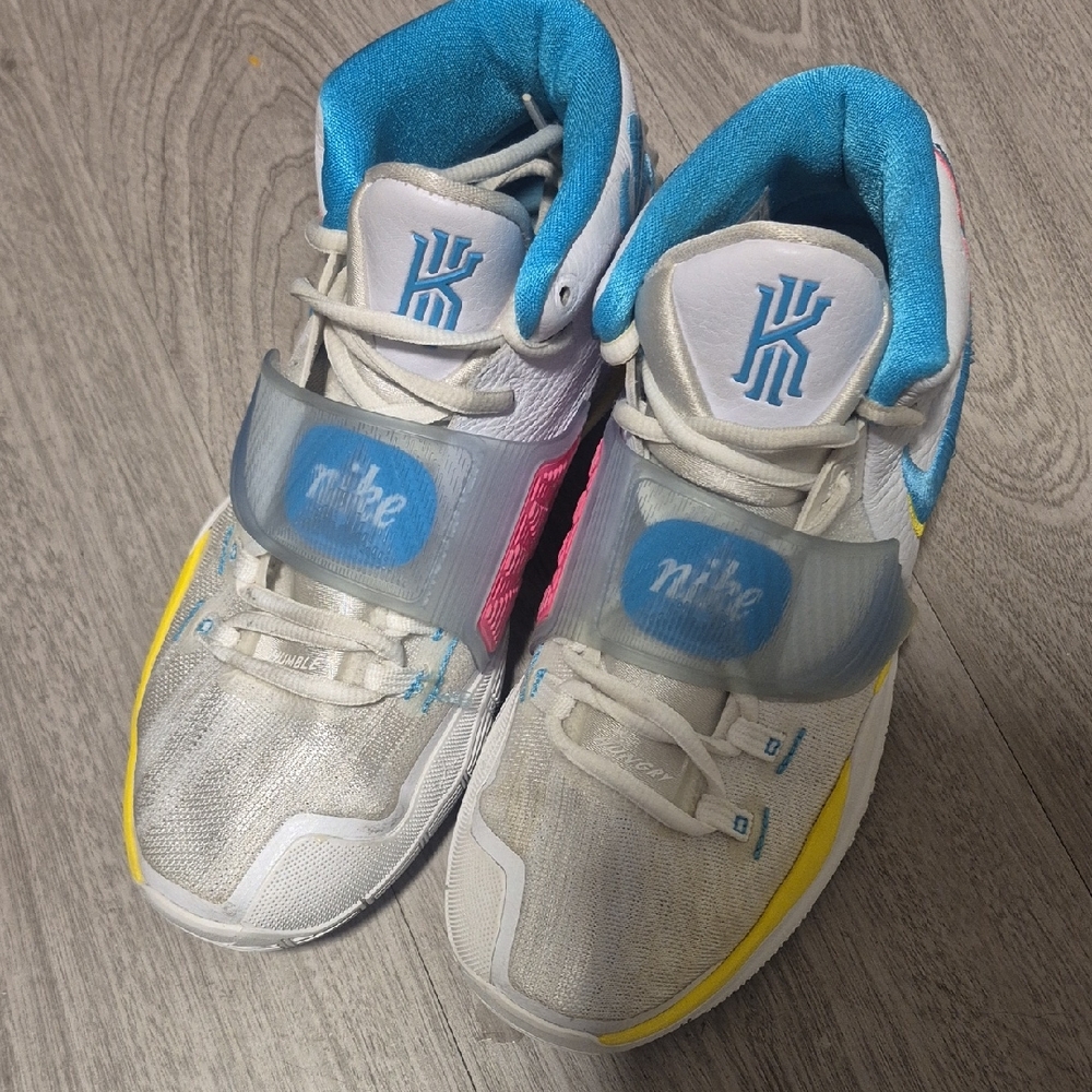 Nike White and Blue Sneakers with Modern Performance